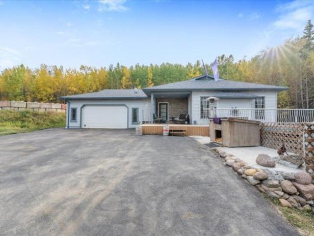 House for sale in Lac Ste. Anne County, Alberta