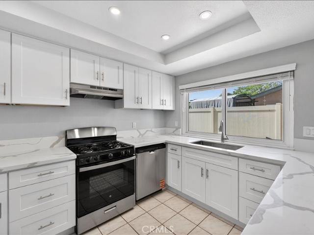 Townhouse for sale in Cypress, California