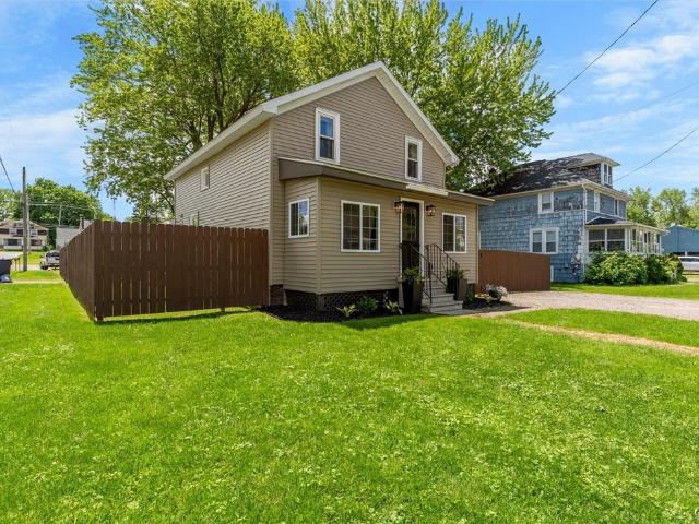 House for sale in Cicero, New York