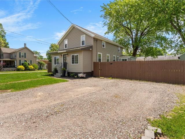 House for sale in Cicero, New York