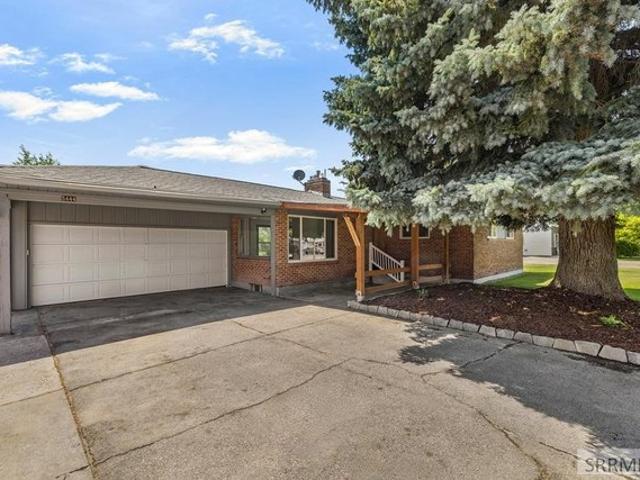 House for sale in Iona, Idaho