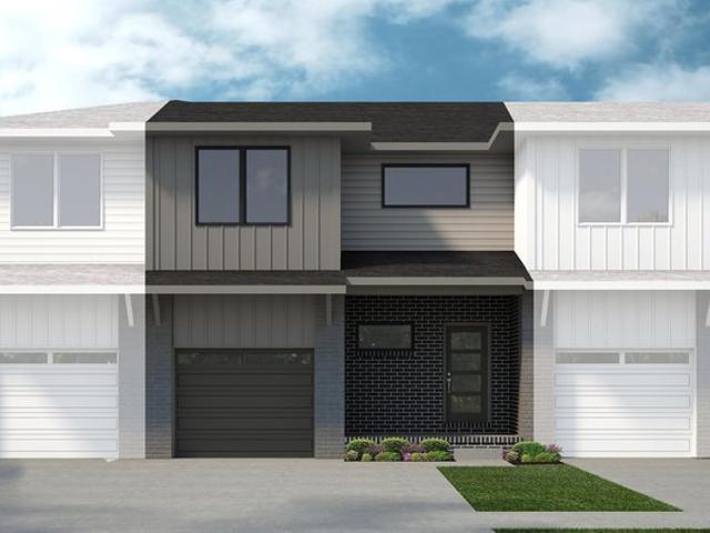 Townhouse for sale in Utica, Michigan