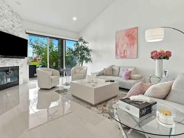 Condo for sale in La Quinta, California