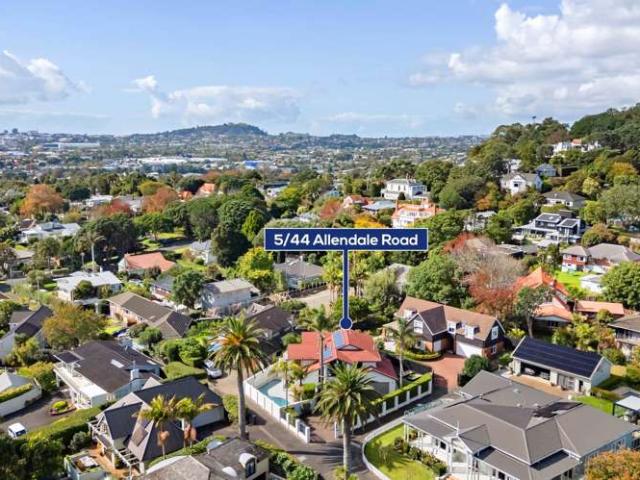 House for sale in Balmoral