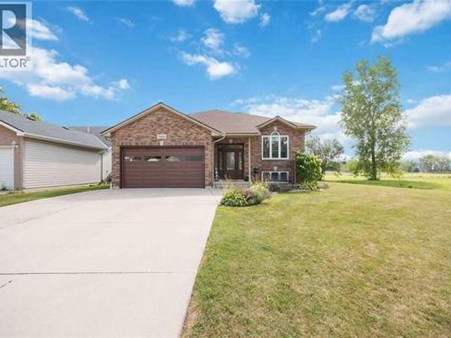 House for sale in St. Clair, Ontario