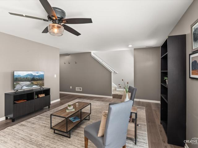 Townhouse for sale in South Elgin, Kane County