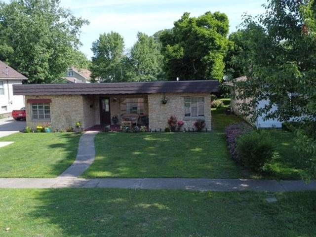 House for sale in Watseka, Illinois