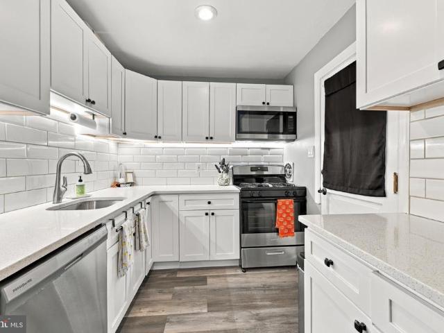 Townhouse for sale in Folsom, Ridley Township