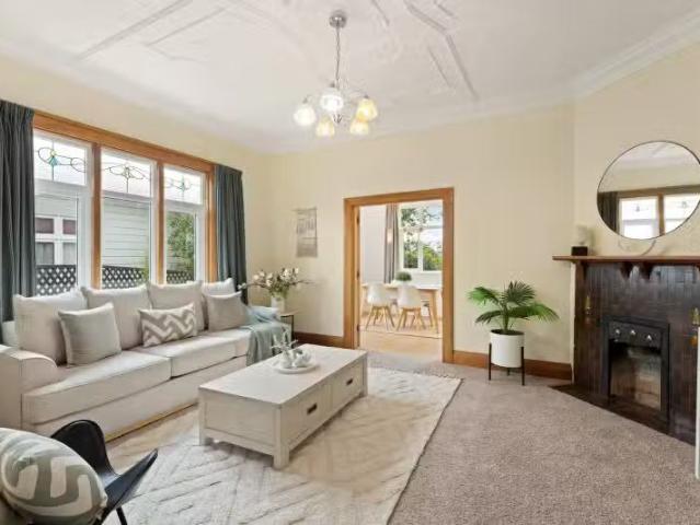 House for sale in Otakou