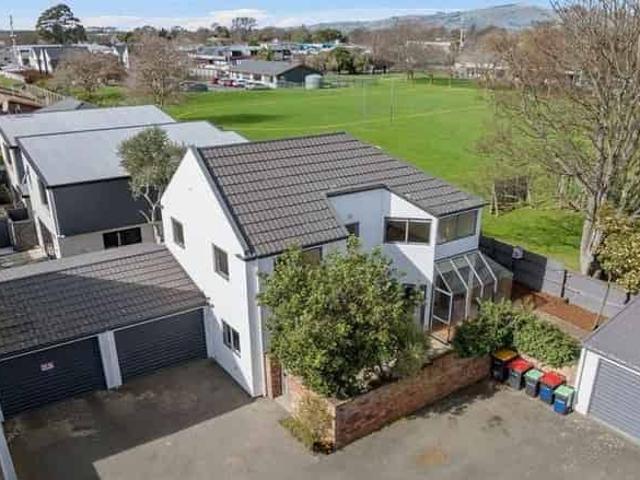House for rent in Heathcote, Canterbury