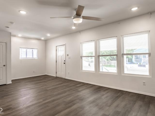 House for sale in Near Eastside, Camby