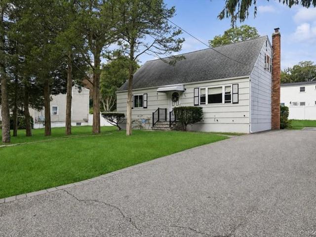 House for sale in Centereach, Town of Brookhaven