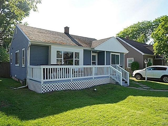 House for sale in Niagara, New York