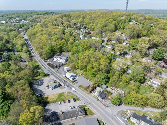 House for sale in Baldwin Place, New York