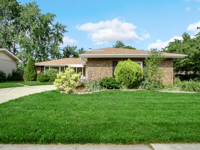 House for sale in South Holland, Illinois