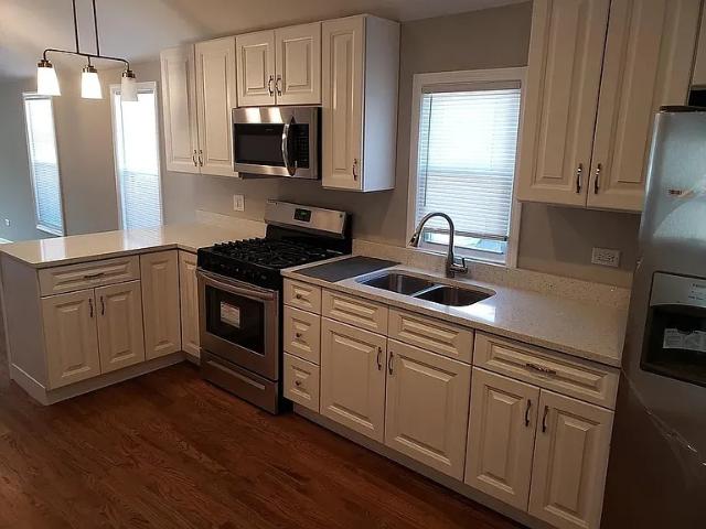 Property for rent in Chicago, Cook County