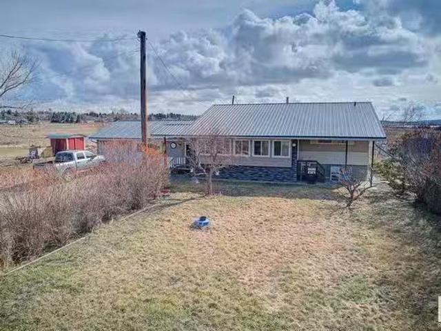 House for sale in Alberta