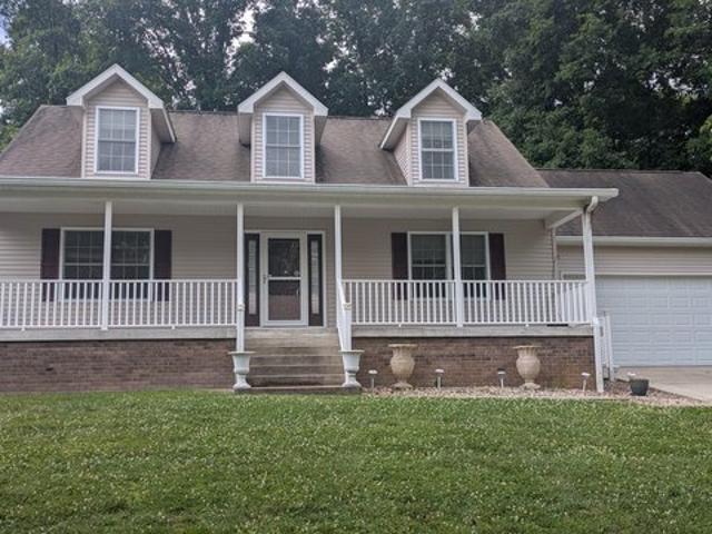 House for sale in Ellettsville, Indiana