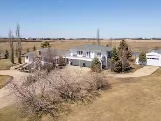 House for sale in Alberta