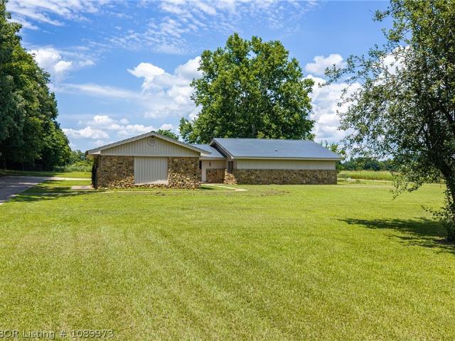 House for sale in Ark