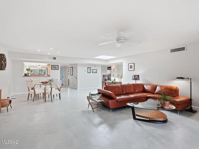 Townhouse for sale in Tucson, Arizona