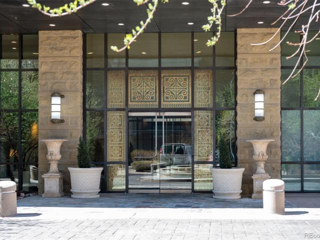 Condo for sale in Arapahoe, Colorado
