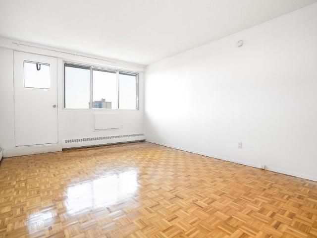 Apartment for rent in St. Leonard's, Quebec