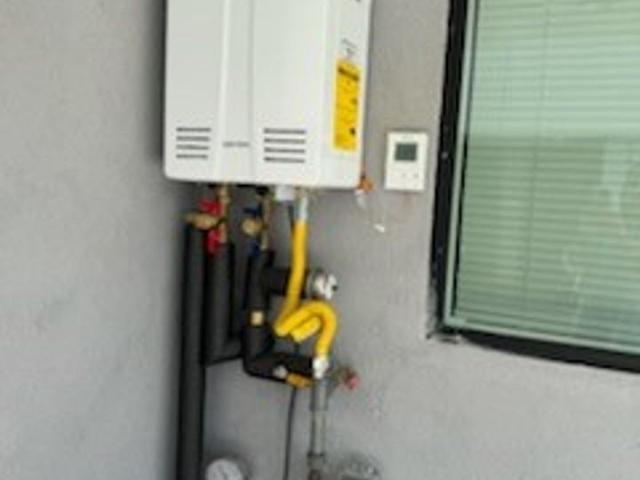 Apartment for rent in Canoga Park, California