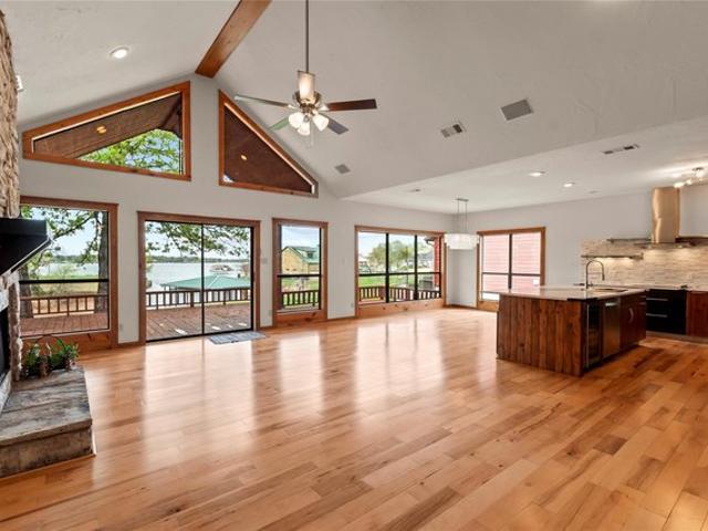 House for sale in Malakoff, Henderson County