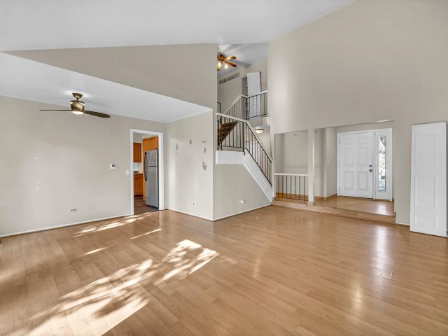 Townhouse for sale in Carol Stream, Illinois