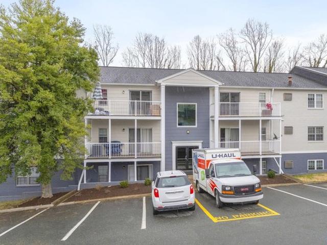 Condo for sale in Charlottesville, Virginia