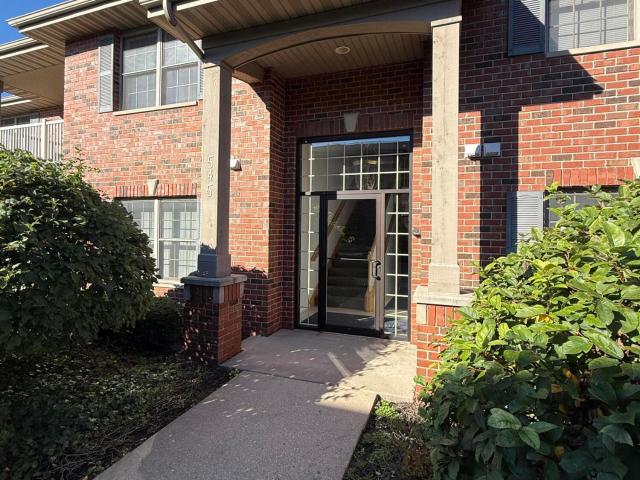 Condo for sale in Munster, Lake County