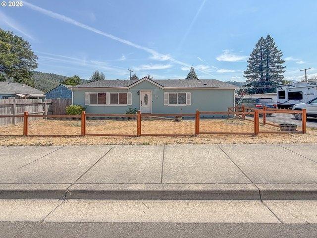 House for sale in Oregonia