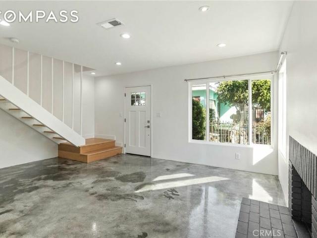 Townhouse for rent in Inglewood