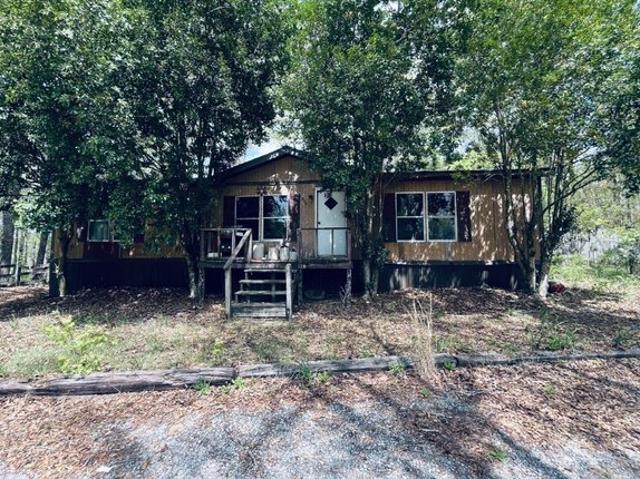 House for sale in Elmore, Alabama