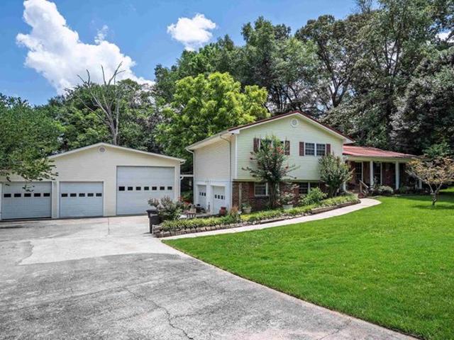 House for sale in Pelham, Alabama