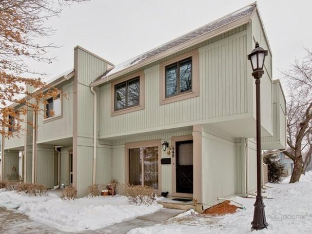 Townhouse for sale in Grayslake, Illinois