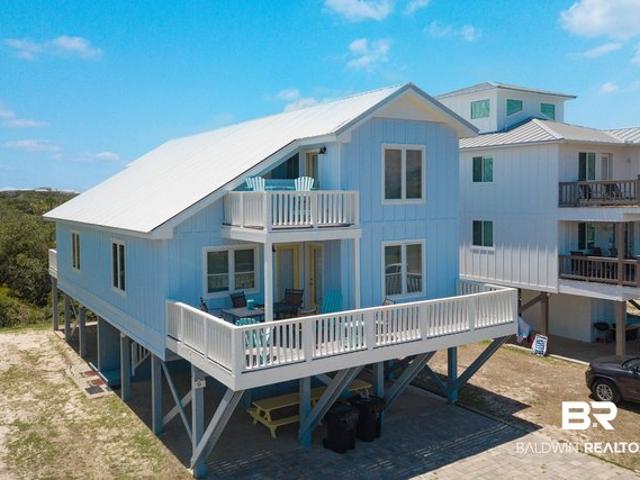 House for sale in Gulf Shores, Alabama