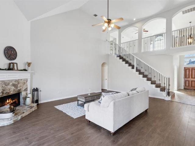 House for sale in Crowley