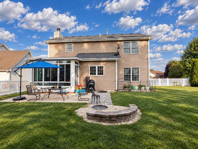 House for sale in Maple Park, DeKalb County