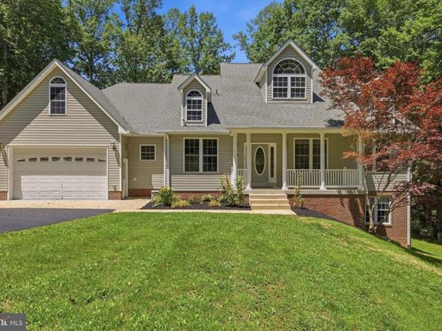 House for sale in Huntingtown, Maryland