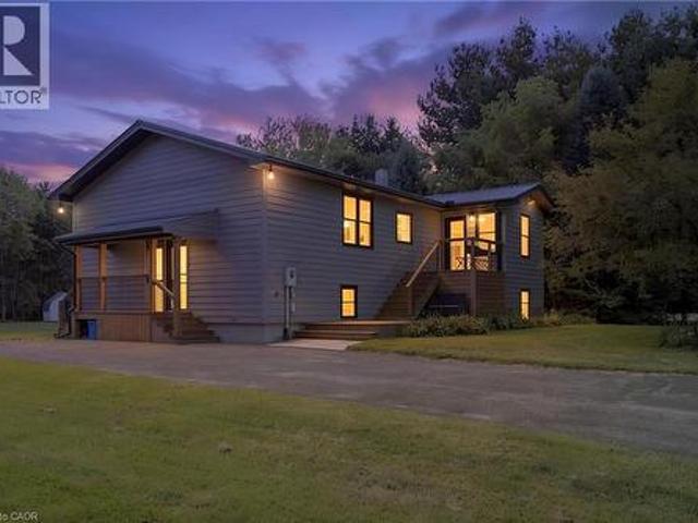 House for sale in Ontario