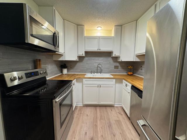 Townhouse for sale in Fridley, Minnesota