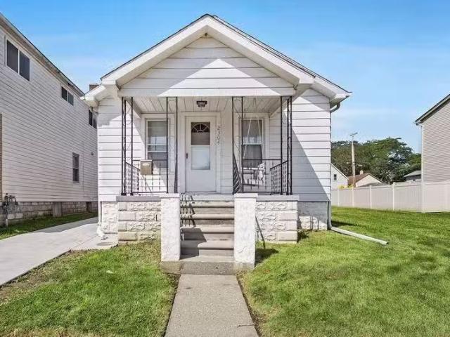 House for rent in Lincoln Park