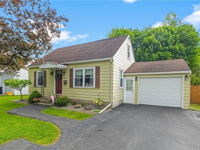 House for sale in Oneida, New York