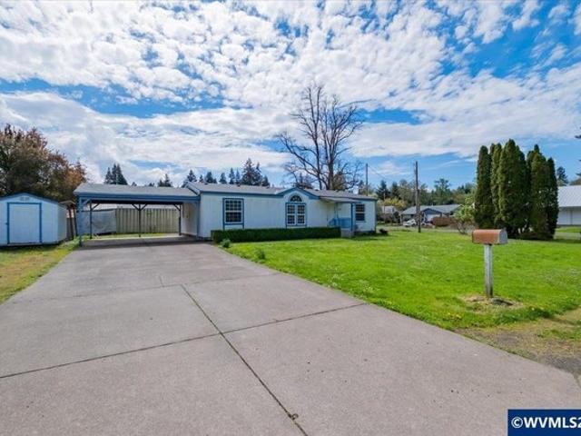 House for sale in Oregonia