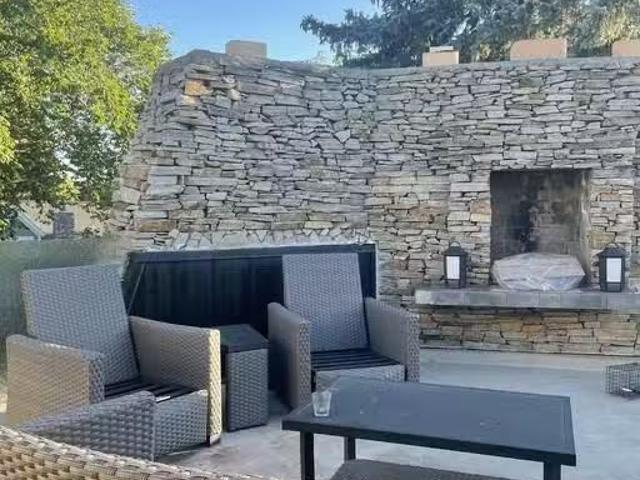 House for rent in Wedgewood, Alberta