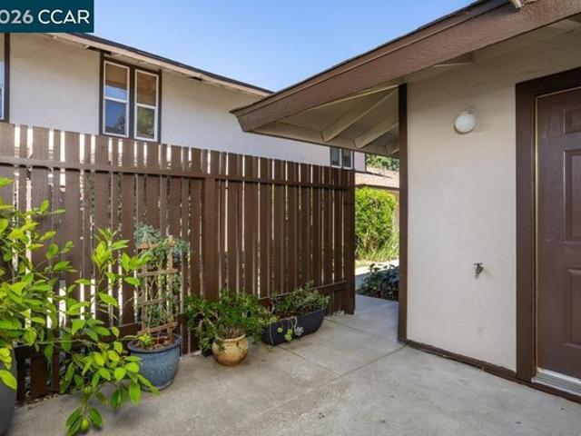 Townhouse for sale in Concord, California