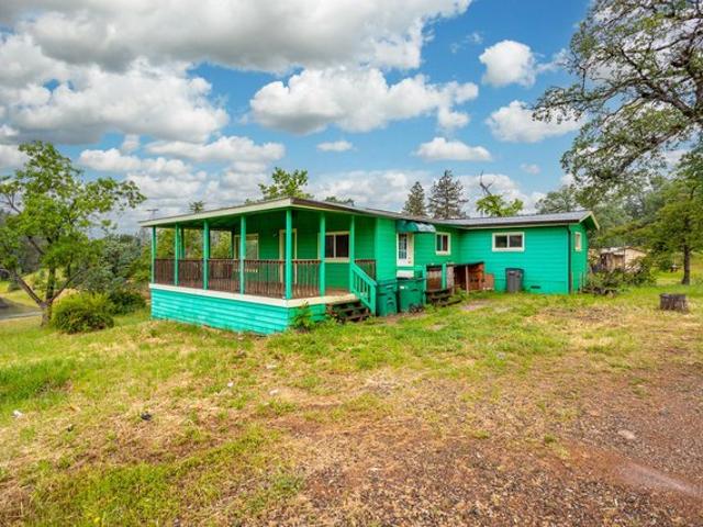 House for sale in Shasta, California