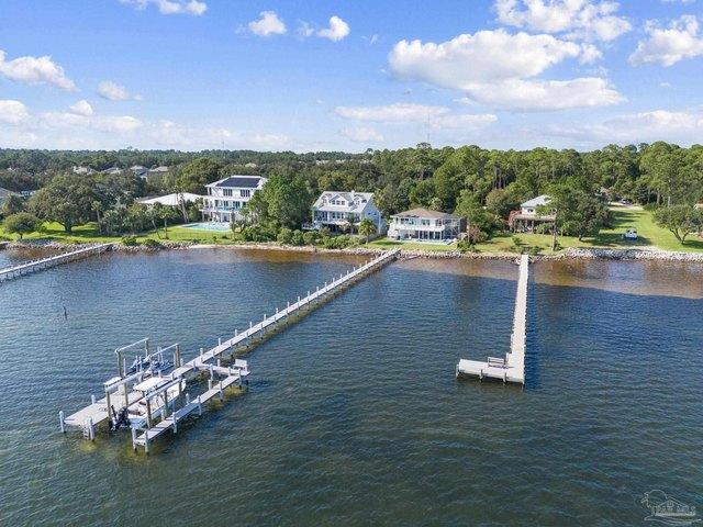 House for sale in Gulf Breeze, Santa Rosa County